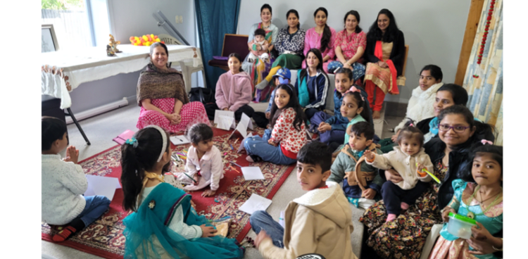 संस्कृत श्लोक कक्षा में ईश्वरी वैद्य और उनके छात्र