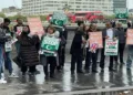 Jammu Kahsmir people protests against pakistan in front of British parliament