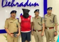 पुलिस की गिरफ्त में ड्रग तस्कर