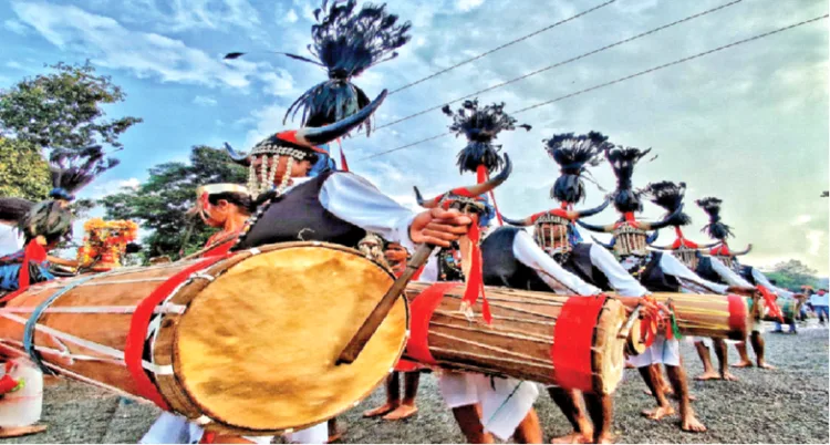 उत्सव मनाता जनजाति समाज