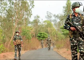 naxals killed in an encounter