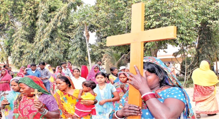 देश में ईसाई मिशनरियां बड़े पैमाने पर हिंदुओं का कन्वर्जन करा रहीं