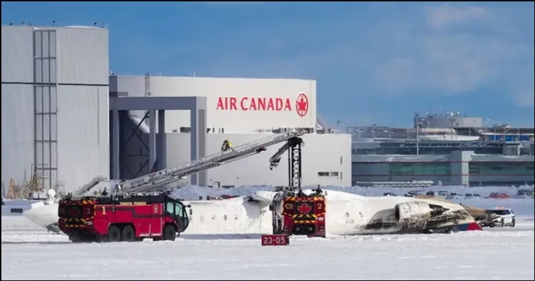 Canada toranto Plane crash