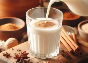 Jaiphal milk benefits