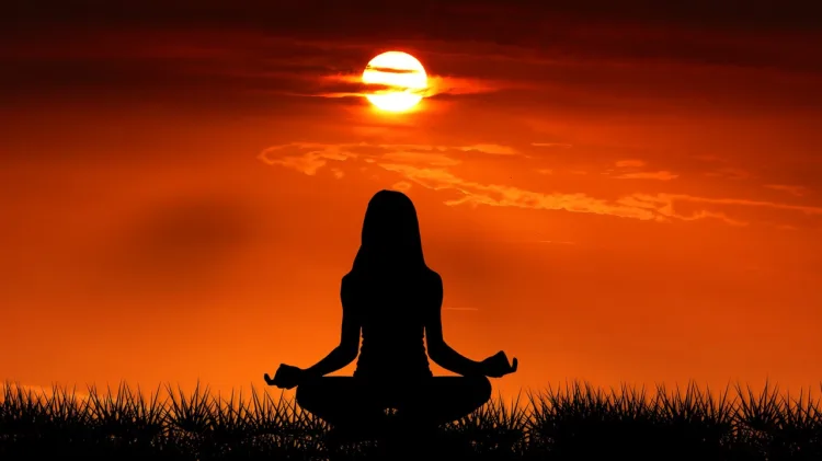yoga for stress relief in hindi