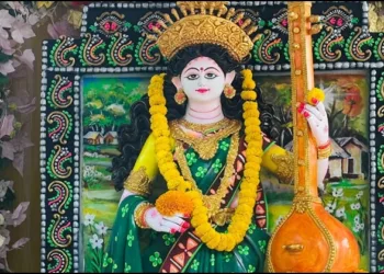 Islamist attack Saraswati pooja vandalized idols in bangladesh