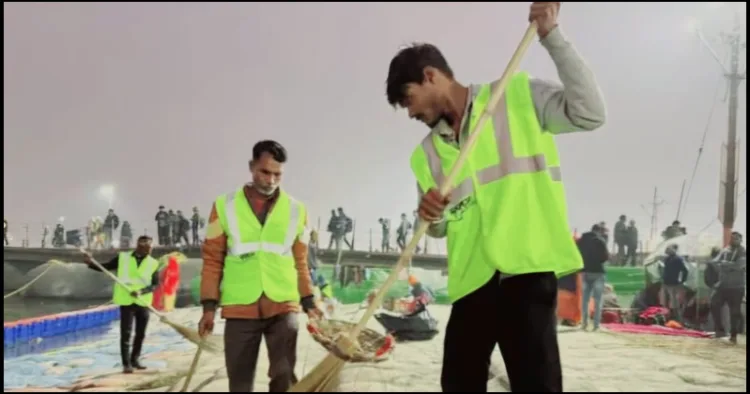Mahakumbh Pioneer of cleanliness sweepar
