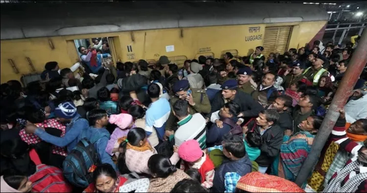 New Delhi railway station deceased to get 10 lakh