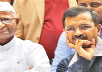 केजरीवाल से उनके गुरु अण्णा हजारे भी नाराज हैं