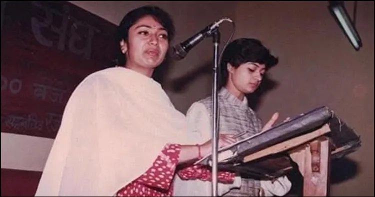 Rekha Gupta and Alka lamba taking oath