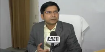 Sambhal DM Rajendra pensia Sanatan tirth