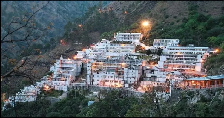 Women entered in Vaishno Devi temple with pistol