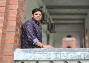 Bangladesh Hindu student beaten by islamist