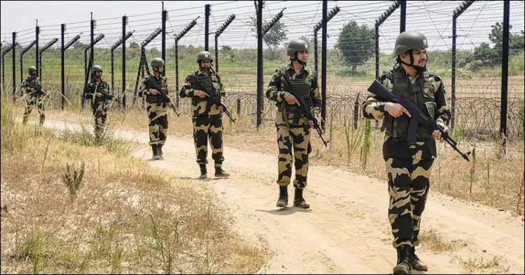bsf arrested Bangladeshi intruder in Rajasthan