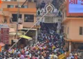अयोध्या में आस्था से सराबोर भक्त