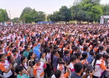 दौड़ में शामिल लोग