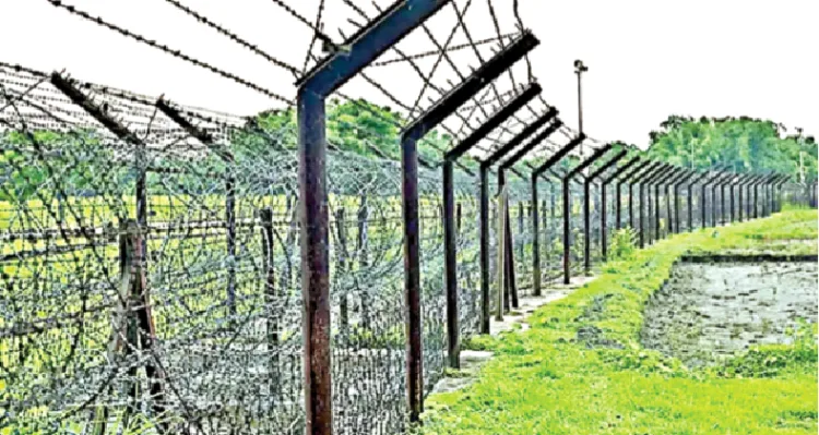 भारत-बांग्लादेश सीमा पर घुसपैठ रोकने के लिए बाड़बंदी का काम 75 प्रतिशत पूरा