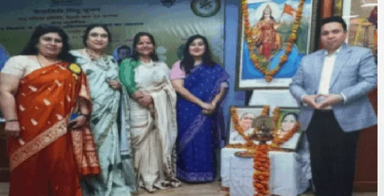 गोष्ठी के उद्घाटन के अवसर पर सांसद बांसुरी स्वराज और अन्य अतिथि