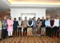 नाहदतुल उलमा के अध्यक्ष अब्शार अब्दल्ला व अन्य के साथ भारत के सांसदों का प्रतिनिधिमंडल