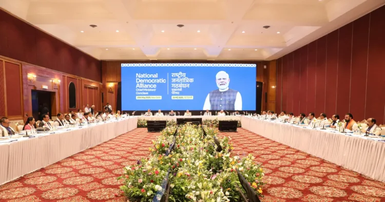 प्रधानमंत्री  नरेंद्र मोदी की अध्यक्षता में नई दिल्ली में आयोजित मुख्यमंत्री परिषद की बैठक में सीएम पुष्कर सिंह धामी ने प्रतिभाग किया।