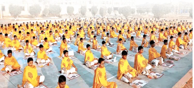 1822 तक सिर्फ मद्रास प्रेसिडेंसी में ही 1 लाख पाठशालाएं थीं।