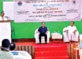 गोष्ठी के मंच पर विराजमान वक्ता