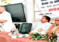संगोष्ठी को संबोधित करते हुए सदानंद सप्रे