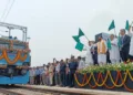 केंद्रीय मंत्री अश्विनी वैष्णव ने मंगलवार को आईएमटी मानेसर स्थित मारुति सुजूकी इंडिया लिमिटेड संयंत्र परिसर में गति शक्ति मल्टी मॉडल कार्गो टर्मिनल का उद्घाटन किया