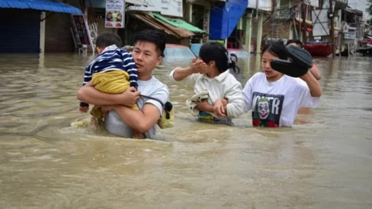 मणिपुर में बाढ़ से हजारों लोग प्रभावित हुए हैं