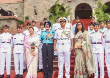 पहली बार एनडीए से 17 महिला कैडेट पास आउट