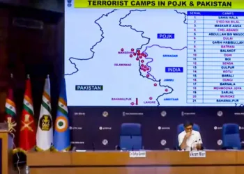 आपरेशन सिंदूर में पाकिस्तान अधिक्रांत जम्मू कश्मीर में ​चल रहे आतंकी ठिकानों पर सैन्य कार्रवाई की जानकारी देतीं कर्नल सोफिया कुरैशी   (File Photo)