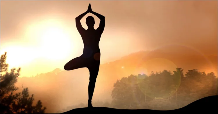Yoga ki Lokpriyta