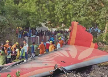 एयर इंडिया का विमान दुर्घटनाग्रस्त
