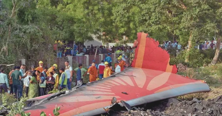 एयर इंडिया का विमान दुर्घटनाग्रस्त