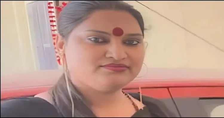 Bangladeshi Abdul lived in Bhopal As Neha kinnar