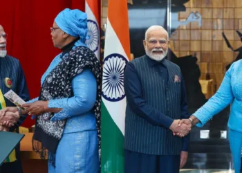 प्रधानमंत्री नरेंद्र मोदी को नामीबिया की आधिकारिक यात्रा के दौरान राष्ट्रपति डॉ. नेटुम्बो नंदी-नदैतवाह ने सर्वोच्च नागरिक सम्मान दिया।