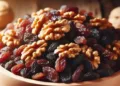 Raisins and walnuts benefits