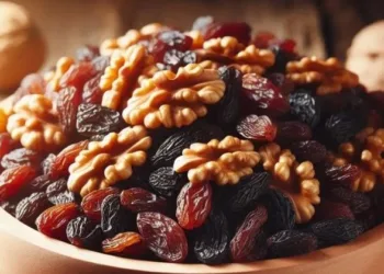 Raisins and walnuts benefits