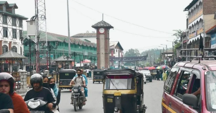 कितना बदला जम्मू कश्मीर