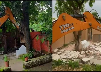 uttarakhand Illegal majars Buldozed