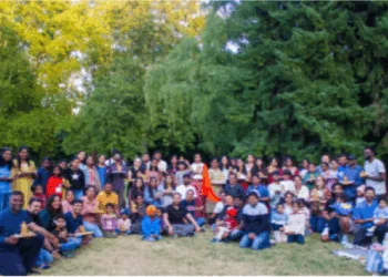 कार्यशाला में भाग लेने वाले हिंदू युवक-युवतियां