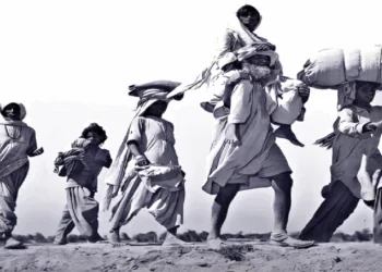 भारत के विभाजन के साथ, पाकिस्तान की स्थापना ने न केवल भौगोलिक विभाजन किया बल्कि दीर्घकालिक सुरक्षा संकट का द्वार भी खोला