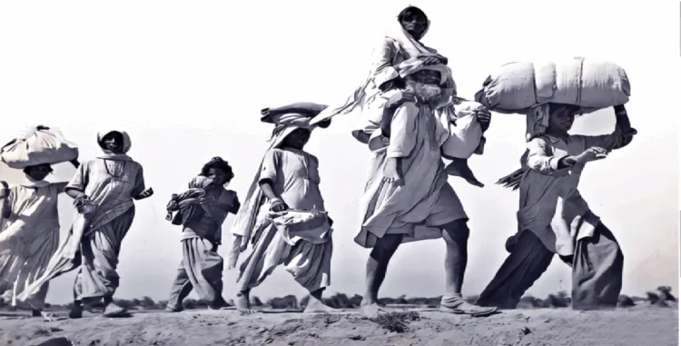 भारत के विभाजन के साथ, पाकिस्तान की स्थापना ने न केवल भौगोलिक विभाजन किया बल्कि दीर्घकालिक सुरक्षा संकट का द्वार भी खोला