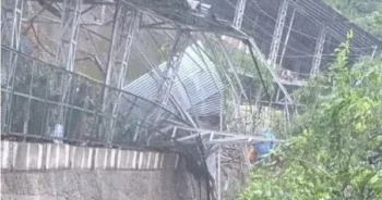 वैष्णो देवी यात्रा मार्ग पर भूस्खलन।