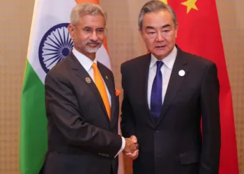 नई दिल्ली में भारत के विदेश मंत्री एस जयशंकर और चीन के विदेश मंत्री वांग यी