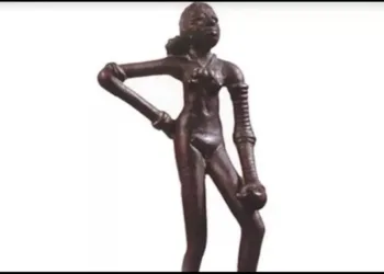 Dancing girl statue theft from national musium