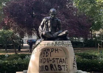 Mahatma Gandhi Statue Vandalised in UK
