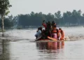 पंजाब में बाढ़ से बुरे हालात हैं।