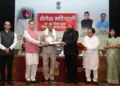 शैलेश मटियानी राज्य शैक्षिक पुरस्कार समारोह, राज्यपाल, सीएम धामी और शिक्षा मंत्री ने 16 शिक्षकों को सम्मानित किया।