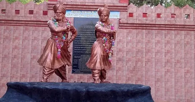 राजा शंकर शाह और कुंवर रघुनाथ शाह की वीर गाथा आज भी लोकमानस में जीवंत है।
